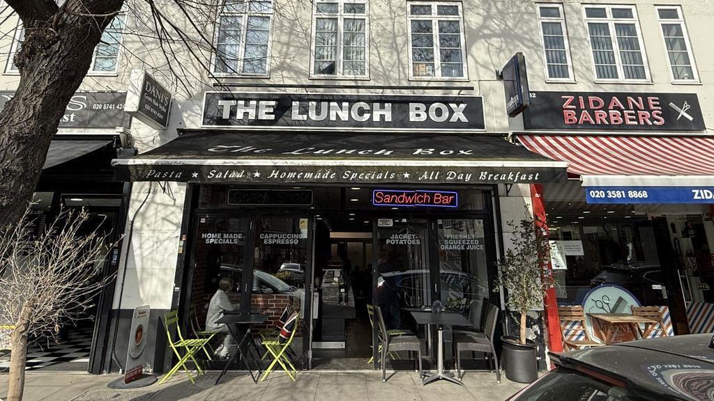 134 Hammersmith Rd, Londres à louer Photo de l’immeuble– Image 1 sur 2