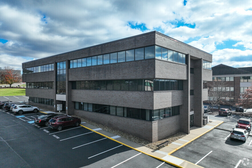 6200 Brooktree Rd, Wexford, PA à louer - Photo de l’immeuble – Image 3 sur 15