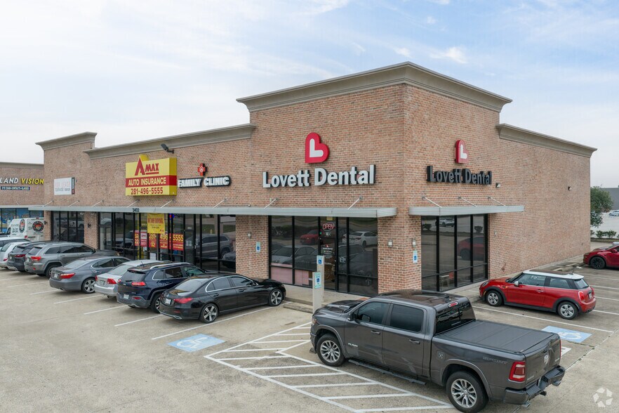 3402 Hwy 6, Houston, TX à louer - Photo de l’immeuble – Image 3 sur 11