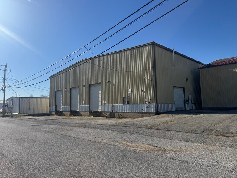 4 Copper Dr, Wilmington, DE à louer - Photo de l’immeuble – Image 3 sur 8