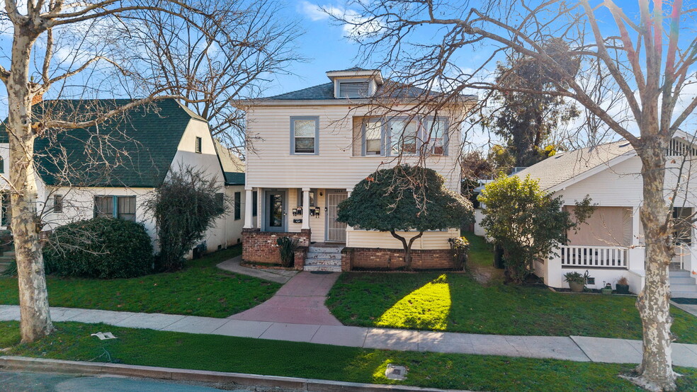 1233-1235 32nd St, Sacramento, CA à vendre - Photo de l’immeuble – Image 3 sur 8
