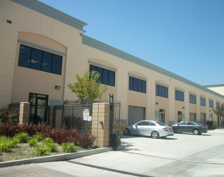 1773 W San Bernardino Rd, West Covina, CA à louer - Photo de l’immeuble – Image 2 sur 19