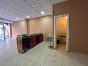 Local commercial dans Cuenca, Cuenca à louer Photo intérieure– Image 2 sur 10