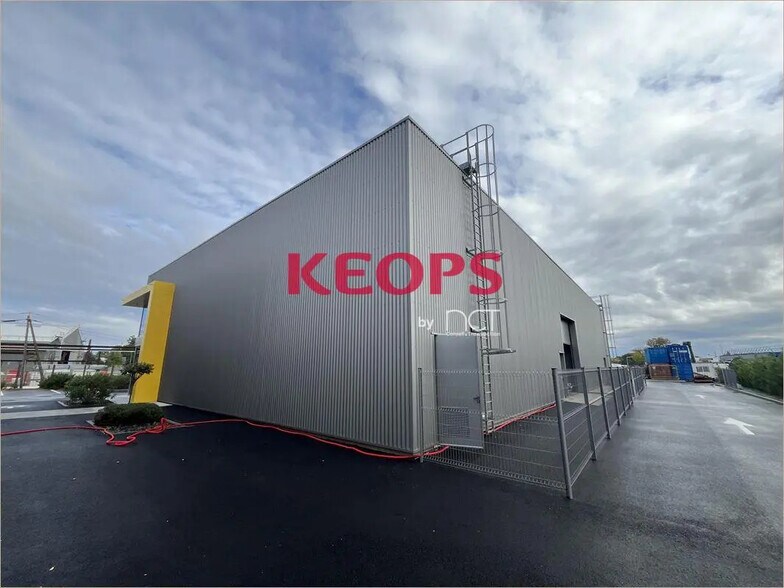 Local d’activités dans Colomiers à louer - Photo de l’immeuble – Image 2 sur 5