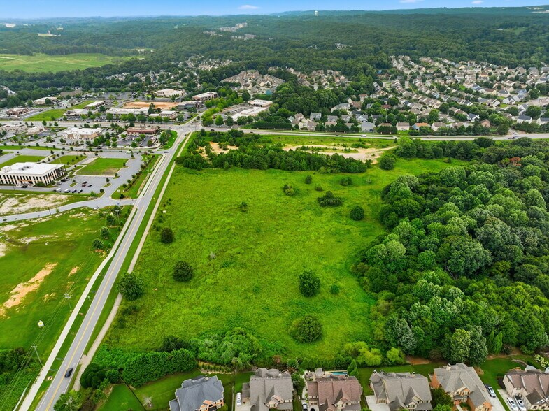 Thompson Mill Rd, Braselton, GA à vendre - Photo de l’immeuble – Image 3 sur 18