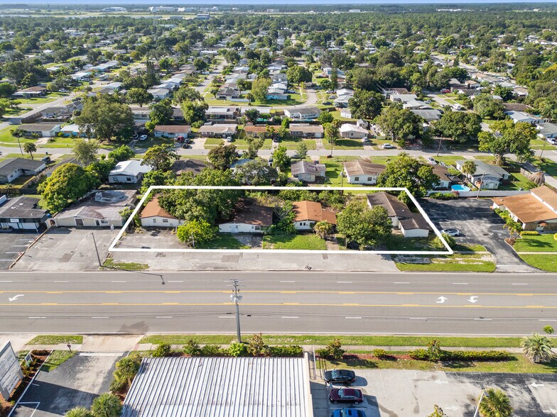 2165 Sarno Rd, Melbourne, FL à vendre - Photo de l’immeuble – Image 1 sur 26