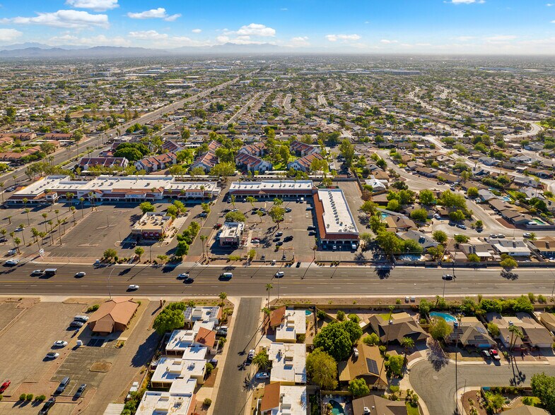 2111 S Alma School Rd, Mesa, AZ à vendre - Aérien – Image 2 sur 22