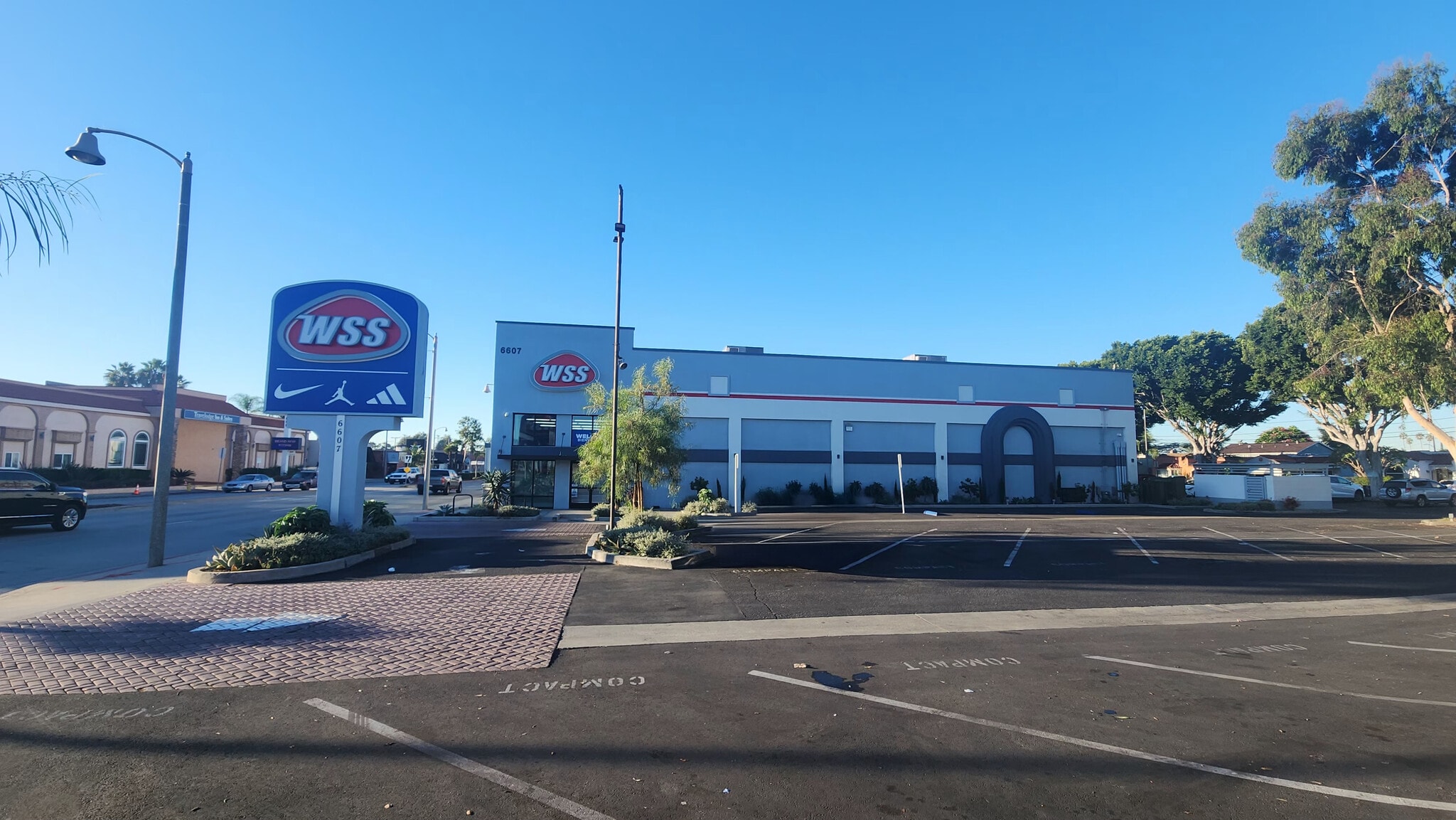 6607 S Atlantic Ave, Bell, CA à vendre Photo principale– Image 1 sur 8