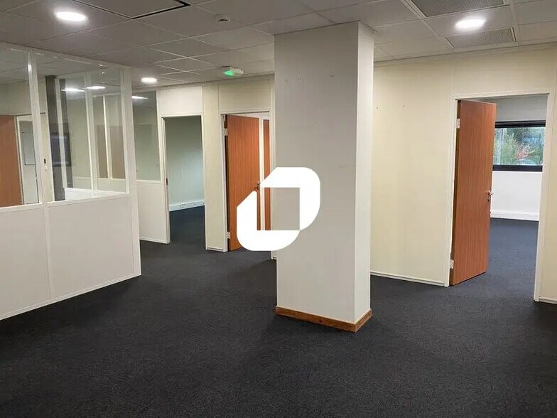 Bureau dans Mérignac à louer - Photo intérieure – Image 2 sur 8