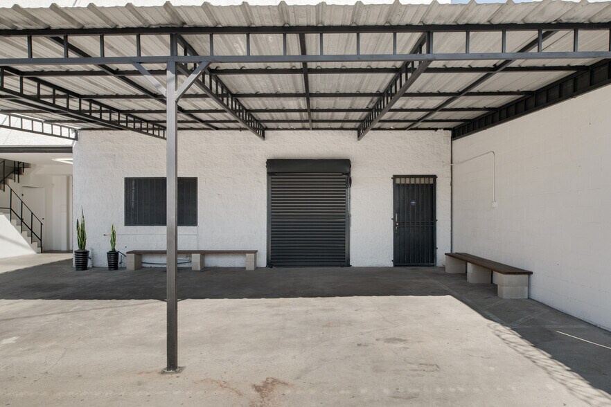 157 W 27th St, Los Angeles, CA à louer - Photo de l’immeuble – Image 2 sur 47