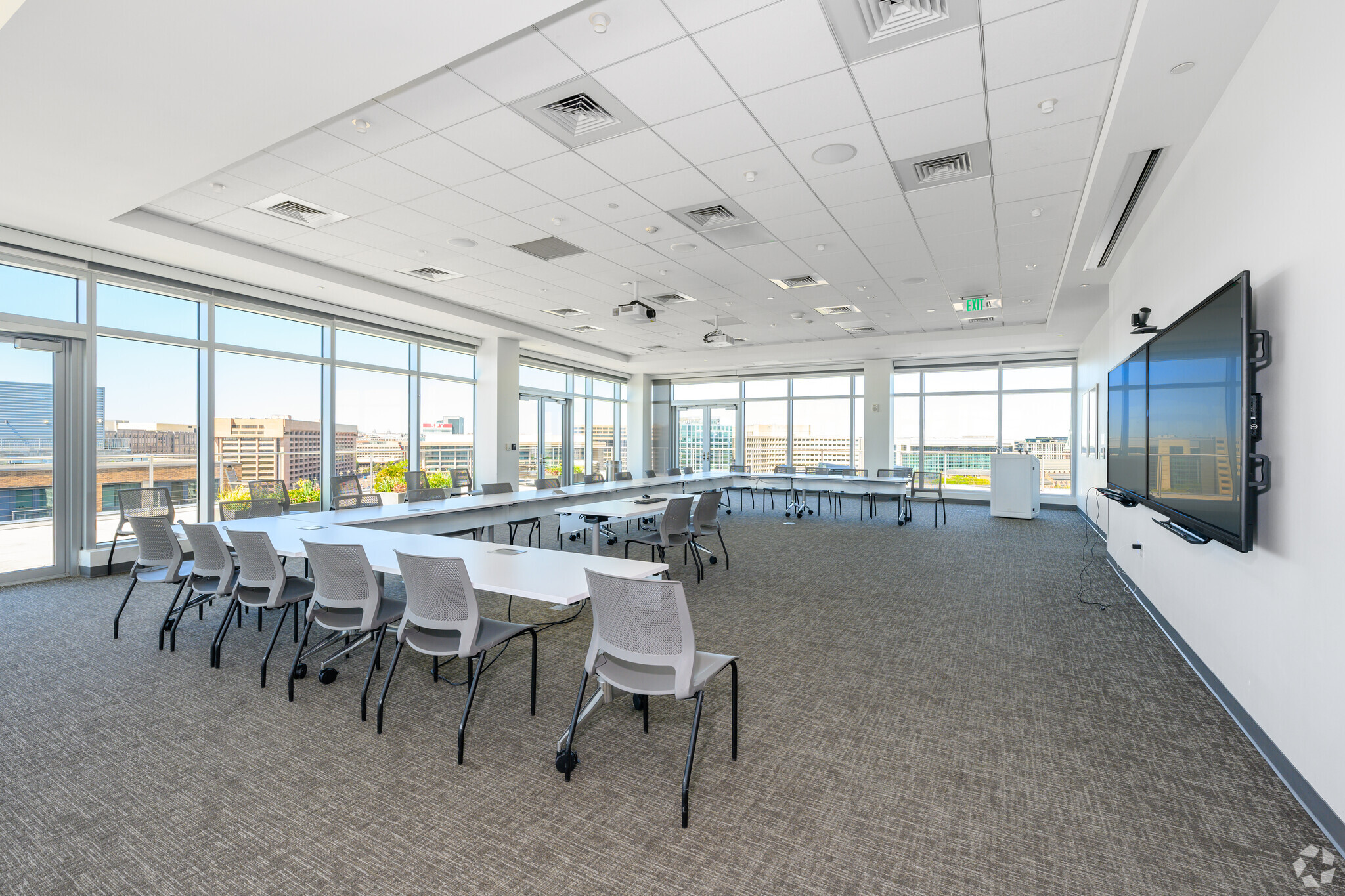 800 Maine Ave SW, Washington, DC à louer Photo de l’immeuble– Image 1 sur 49