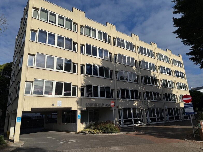 11 Liverpool Gdns, Worthing à louer - Photo de l’immeuble – Image 1 sur 11