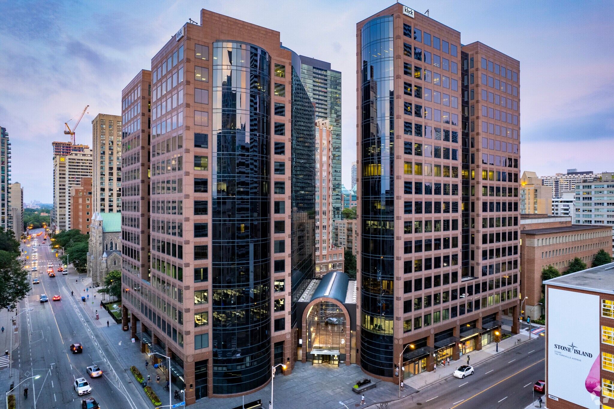 175 Bloor Street East, Toronto, ON à louer Photo principale– Image 1 sur 26