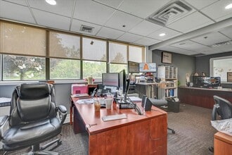 50 Jeanne Dr, Newburgh, NY à louer Photo intérieure– Image 1 sur 13