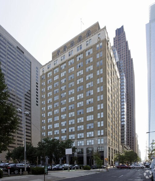 1835 Arch St, Philadelphia, PA à louer - Photo principale – Image 1 sur 27