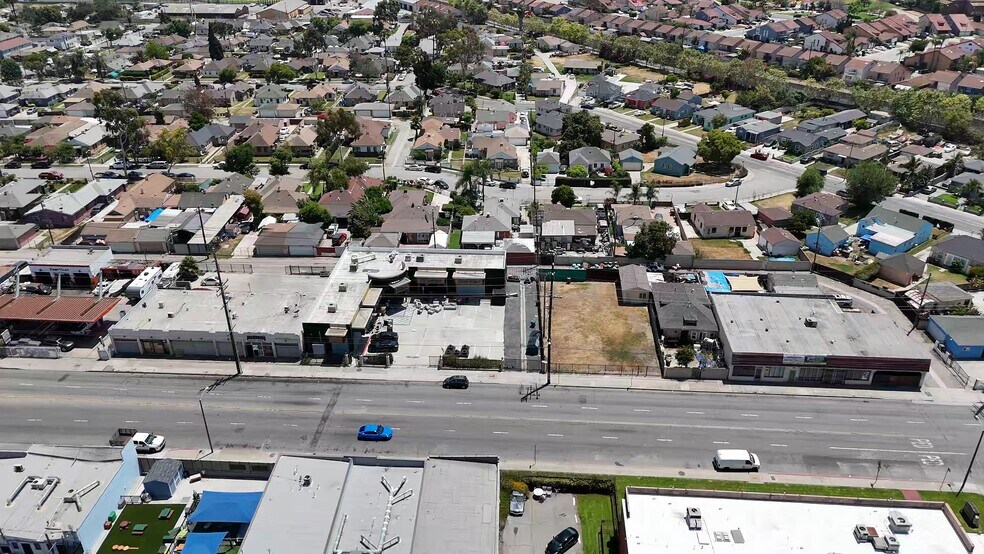 558 W Compton Blvd, Compton, CA à vendre - Vidéo sur l’annonce professionnelle – Image 2 sur 23