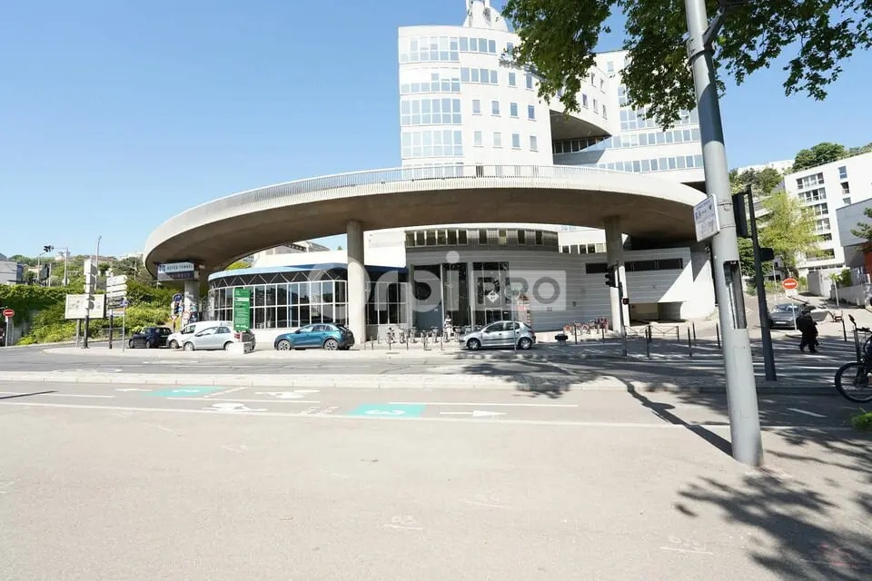 Bureau dans Lyon à vendre Photo de l’immeuble– Image 1 sur 13
