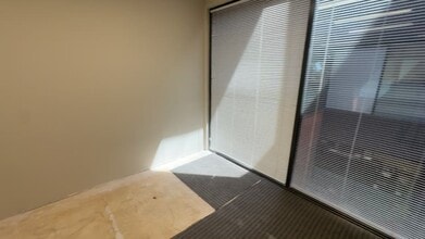 3665 Ruffin Rd, San Diego, CA à louer - Vidéo sur l’annonce professionnelle 