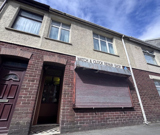 128 Station Rd, Llanelli à vendre - Photo principale – Image 1 sur 5
