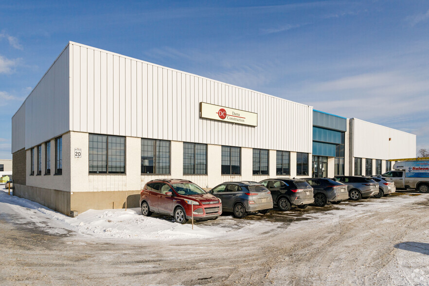 55-117 Av Lindsay, Dorval, QC à louer - Photo de l’immeuble – Image 2 sur 9