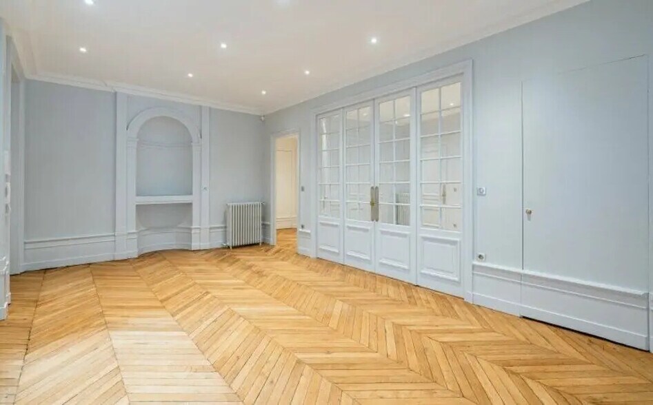 Bureau dans Paris à louer - Photo de l’immeuble – Image 3 sur 8