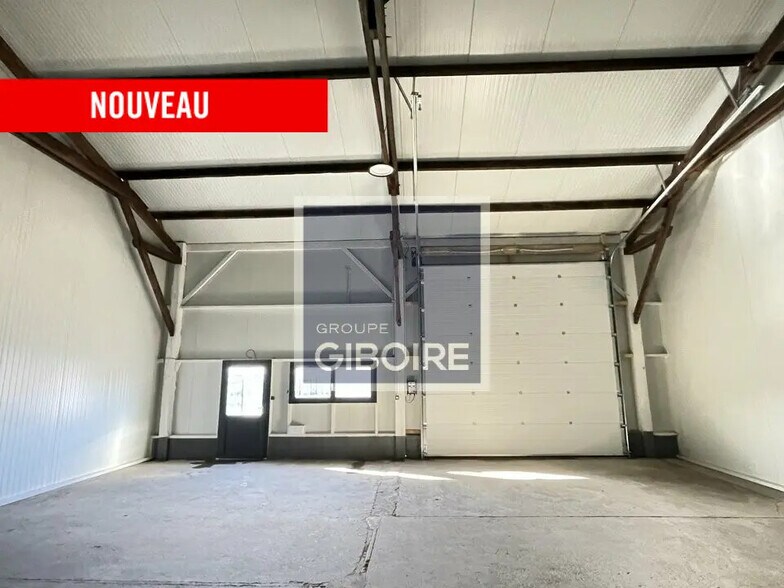 Industriel/Logistique dans Saint-Armel à louer - Photo de l’immeuble – Image 3 sur 9
