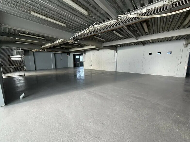 Local d'activités dans Juilly à vendre - Photo intérieure – Image 1 sur 7