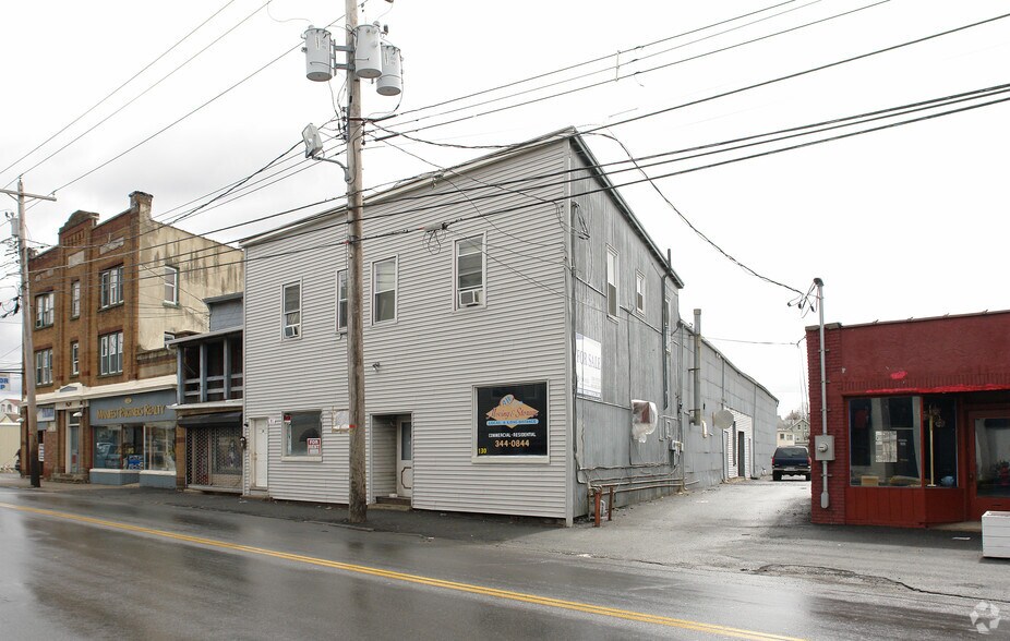 130 Wickham Ave, Middletown, NY à louer - Photo de l’immeuble – Image 2 sur 5