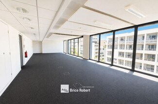 Plus de détails pour 8 Rue Maurice Moissonnier, Vaulx-en-Velin - Bureau à louer