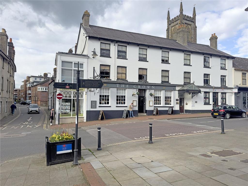 High St, East Grinstead à louer Photo de l’immeuble– Image 1 sur 3