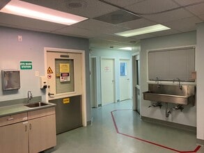 6500 Fairmount Ave, El Cerrito, CA à louer Photo intérieure– Image 2 sur 12