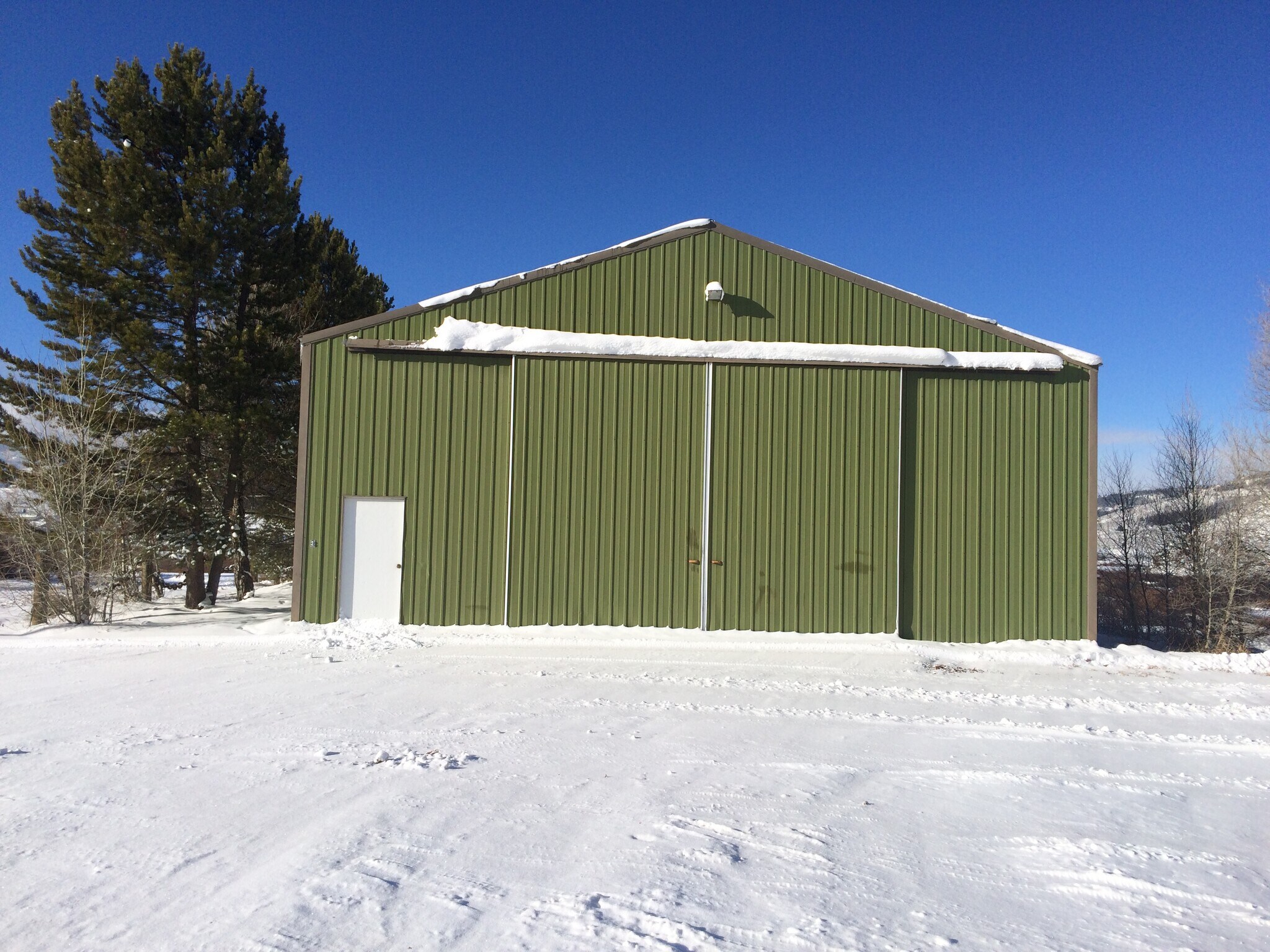 77 County Road 84, Tabernash, CO à louer Photo principale– Image 1 sur 2