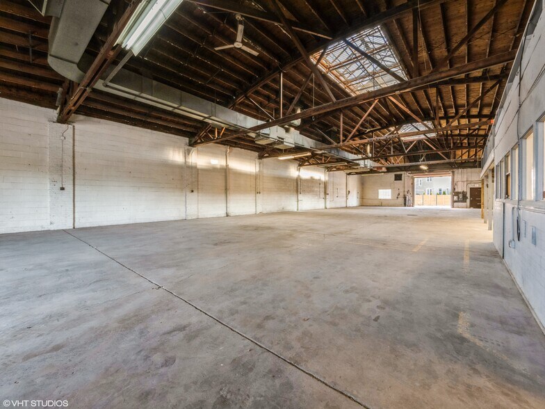 3525-3527 N Milwaukee Ave, Chicago, IL à vendre - Photo intérieure – Image 3 sur 9