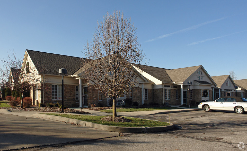 26016 Detroit Rd, Westlake, OH à louer - Photo de l’immeuble – Image 2 sur 11