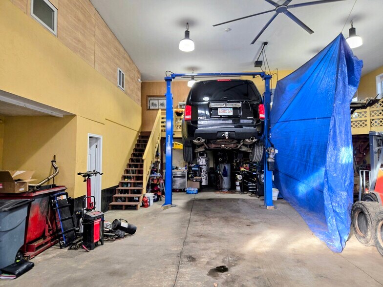 143 Main St, Reading, MA à louer - Photo intérieure – Image 3 sur 12