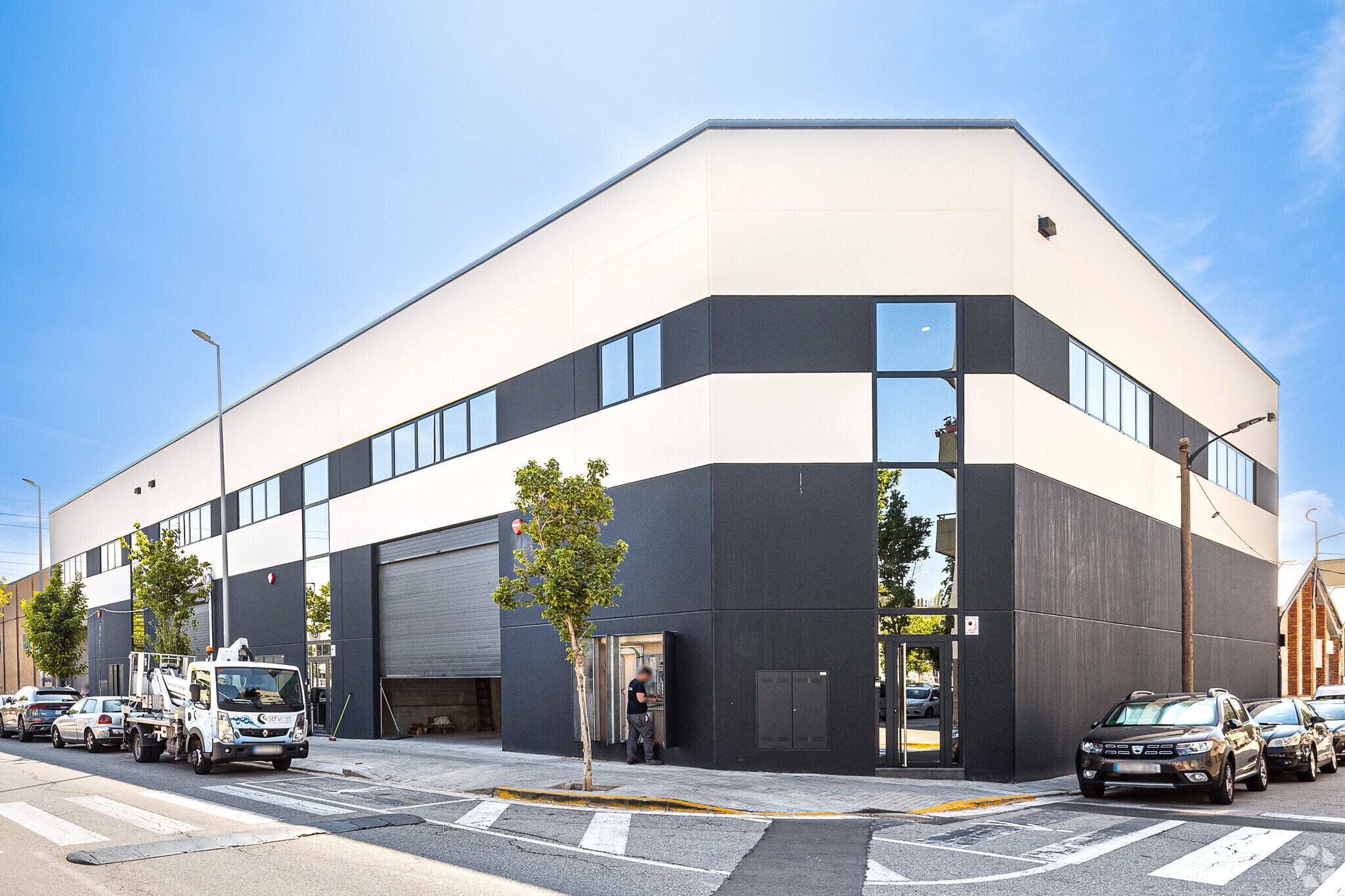 Industriel/Logistique dans Santa Perpètua de Mogoda, Barcelona à louer Photo principale– Image 1 sur 3