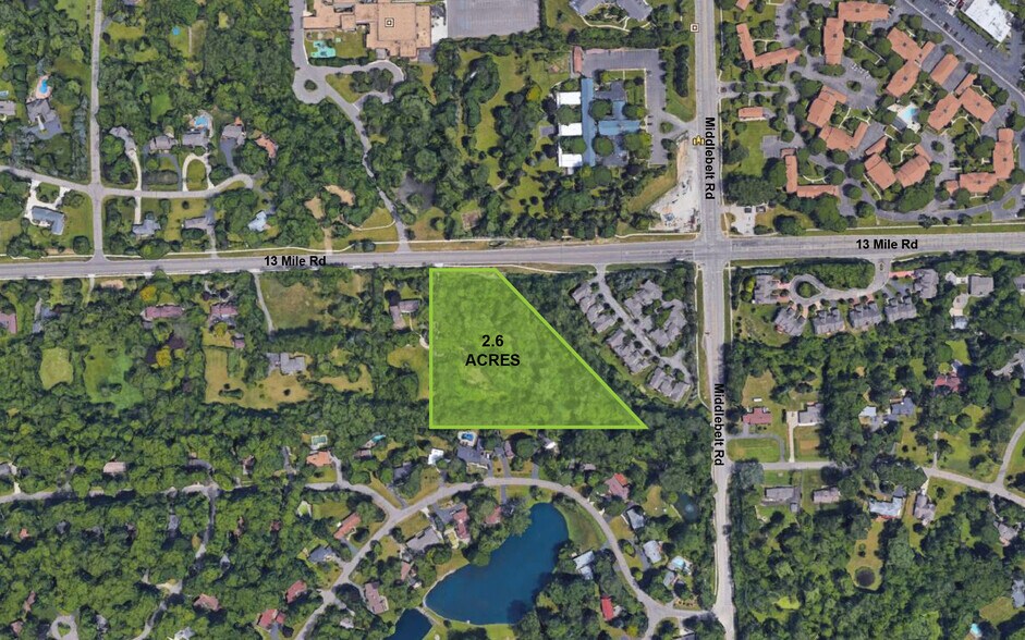 13 Mile & Middlebelt, Farmington Hills, MI à vendre - Aérien – Image 1 sur 2
