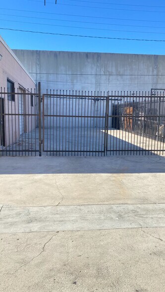 4417-4419 Rowland Ave, El Monte, CA à louer - Photo de l’immeuble – Image 3 sur 36