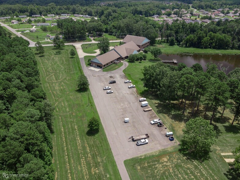 10100 Woolworth Rd, Keithville, LA à louer - Photo de l’immeuble – Image 2 sur 63