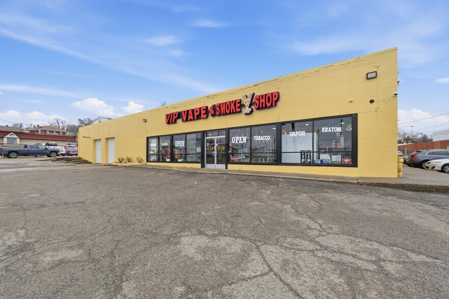 5000-5002 Montgomery Rd, Cincinnati, OH à vendre - Photo principale – Image 1 sur 23