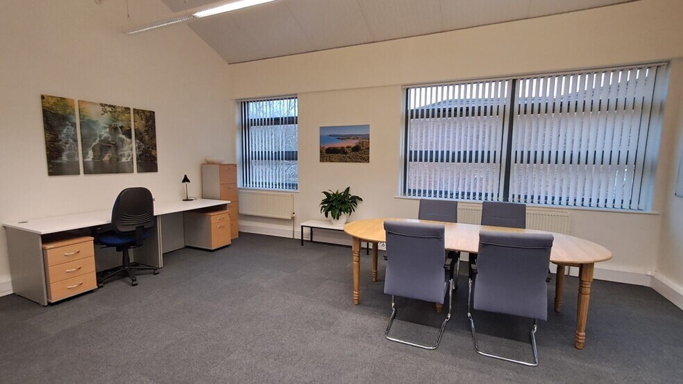 Berrington Way, Basingstoke à louer - Photo de l’immeuble – Image 3 sur 7