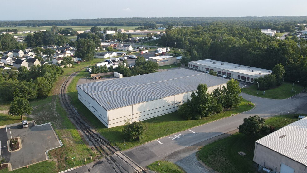 50 Joseph Mills Dr, Fredericksburg, VA à louer - Photo de l’immeuble – Image 3 sur 9