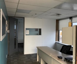 111 Simcoe St N, Oshawa, ON à louer Photo intérieure– Image 2 sur 7