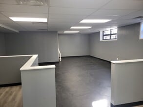 160 Commack Rd, Commack, NY à louer Photo intérieure– Image 2 sur 15