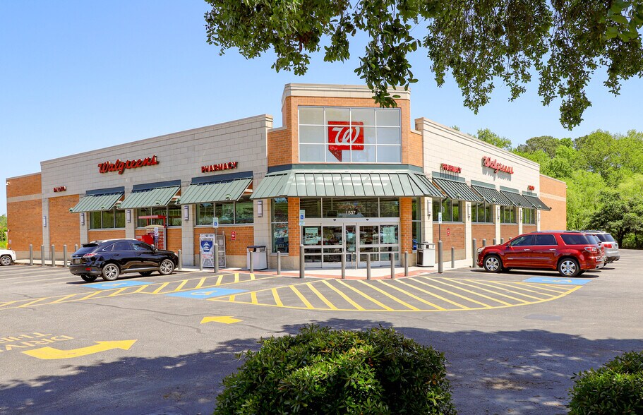 1537 Charleston Hwy, West Columbia, SC à louer - Photo de l’immeuble – Image 2 sur 15