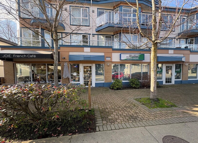 1610-1620 Cook St, Victoria, BC à vendre - Photo de l’immeuble – Image 2 sur 2