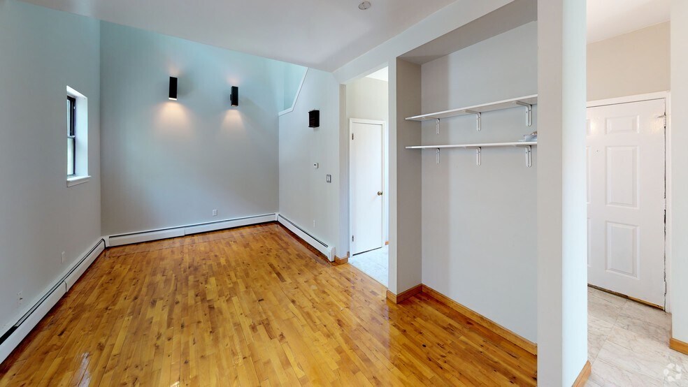 68-74 Days Park, Buffalo, NY à vendre - Numérisation 3D Matterport – Image 3 sur 22