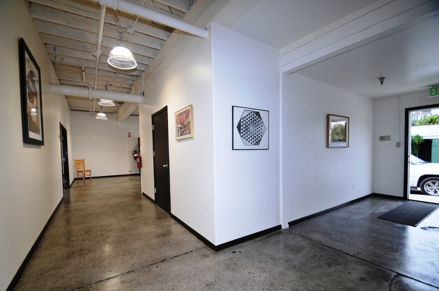 2553-2555 State St, San Diego, CA à louer - Hall d’entrée – Image 2 sur 4