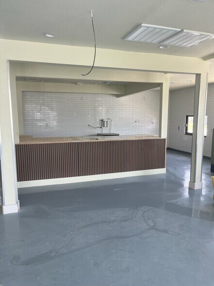 7810 Bellfort Rd, Houston, TX à vendre - Photo de l’immeuble – Image 2 sur 10