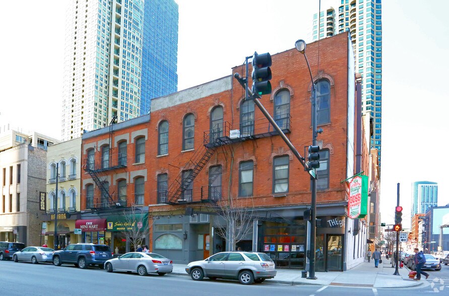 414-420 N Clark St, Chicago, IL à louer - Photo de l’immeuble – Image 2 sur 8